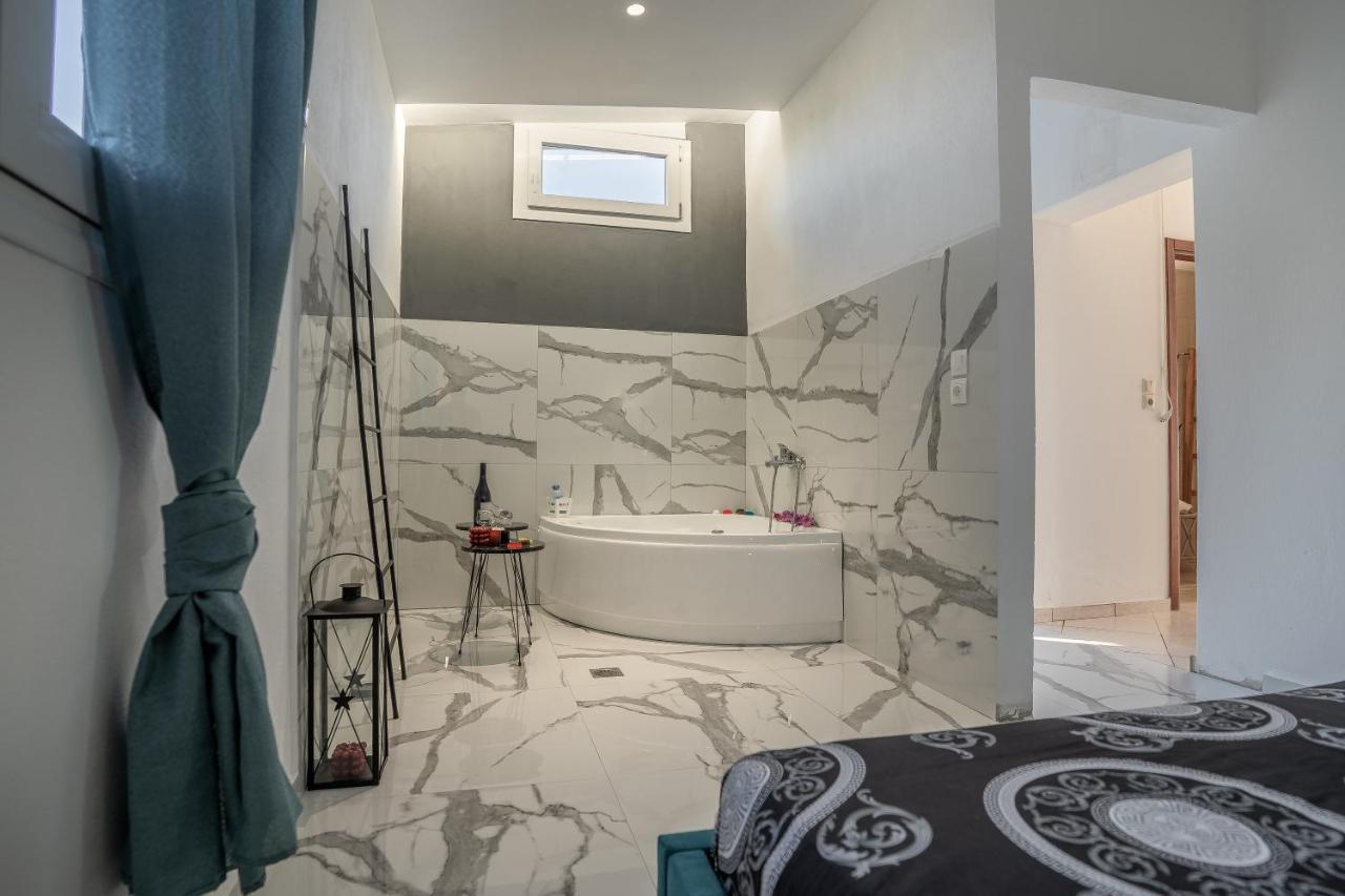 Villa Aktis With Freshwater Pool And Sea View Sissi  Exterior photo